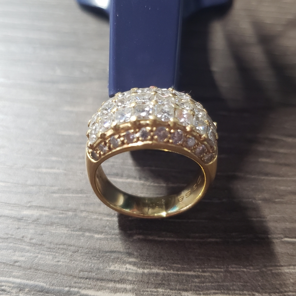 Lady's 18K Yellow Gold diamond ring - Picture 2 of 5